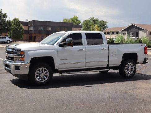 Used 2019 Chevrolet Silverado 2500 LTZ w/ Duramax Plus Package AWD/4WD image 10