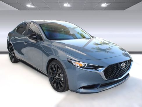 Used 2025 MAZDA MAZDA3 s image 7