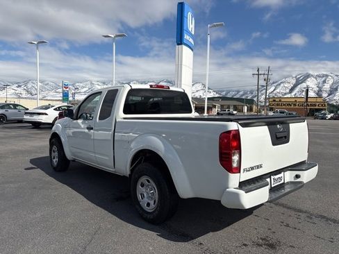 Used 2019 Nissan Frontier S image 5