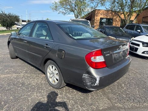 Used 2004 Toyota Camry SE FWD image 4