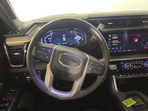 Used 2024 GMC Sierra 2500 Denali w/ Denali Reserve Package AWD/4WD image 14