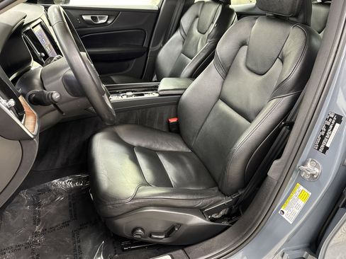 Used 2024 Volvo S60 B5 Plus image 4