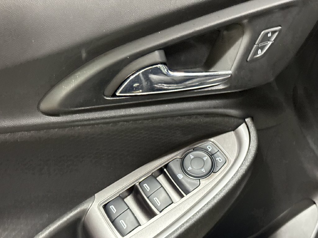 Used 2022 Chevrolet Malibu LS FWD image 20