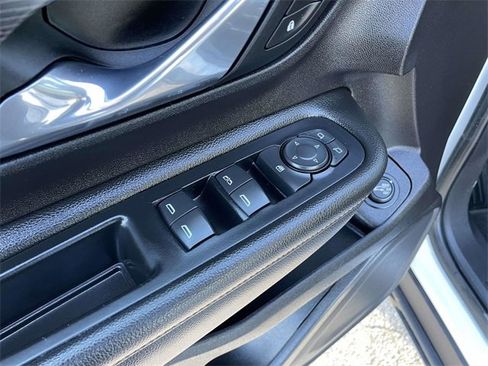 Used 2021 GMC Terrain SLT image 17