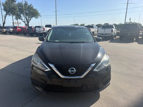 Used 2018 Nissan Sentra S FWD image 11