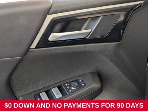 Used 2025 Mitsubishi Outlander SE AWD/4WD image 13