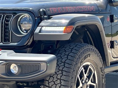 New 2025 Jeep Gladiator Rubicon w/ Convenience Group image 4