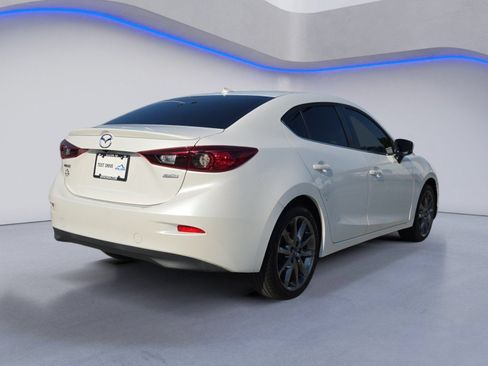 Used 2018 MAZDA MAZDA3 Touring FWD image 6