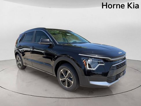 New 2026 Kia Niro EX FWD image 2