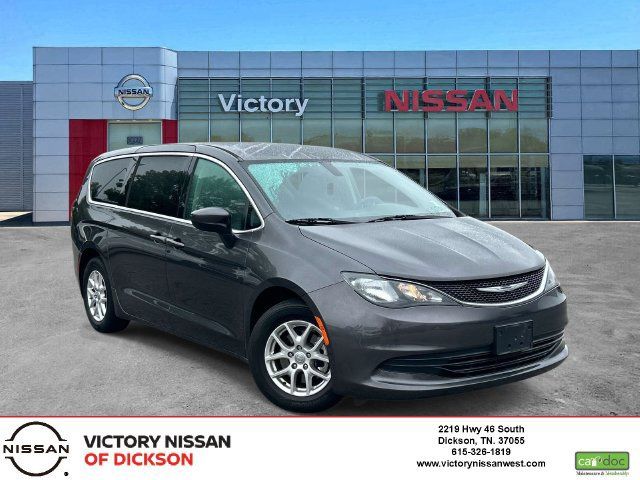 Used 2017 Chrysler Pacifica LX FWD image 1