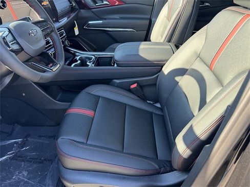 New 2026 Chevrolet Traverse RS w/ LPO, Floor Liner Package image 11