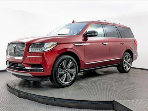 Used 2019 Lincoln Navigator Reserve AWD/4WD image 2