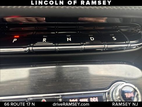 Used 2023 Lincoln Nautilus Reserve image 21