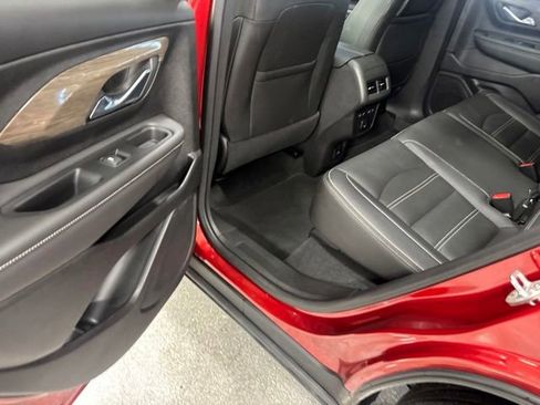 Used 2023 GMC Terrain Denali w/ Denali Premium Package AWD/4WD image 18