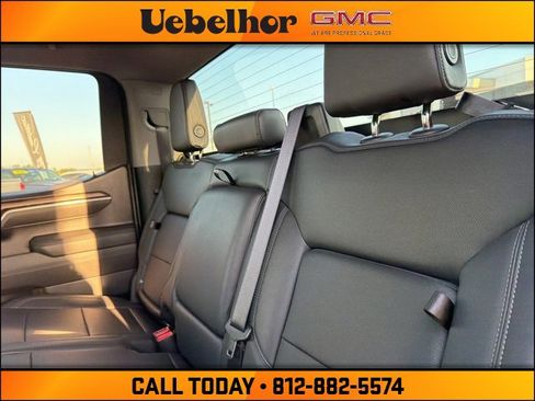 Used 2025 GMC Sierra 1500 SLT image 17