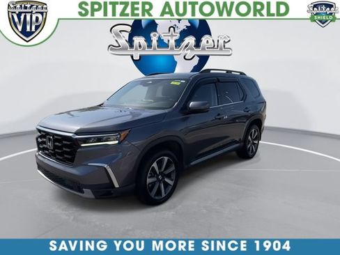 Used 2025 Honda Pilot Touring image 6