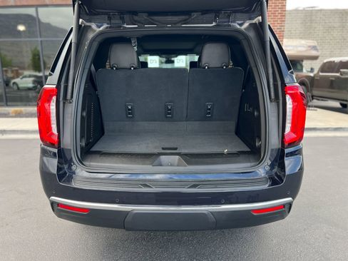 Used 2021 GMC Yukon SLT w/ Rear Media and Nav Package AWD/4WD image 34