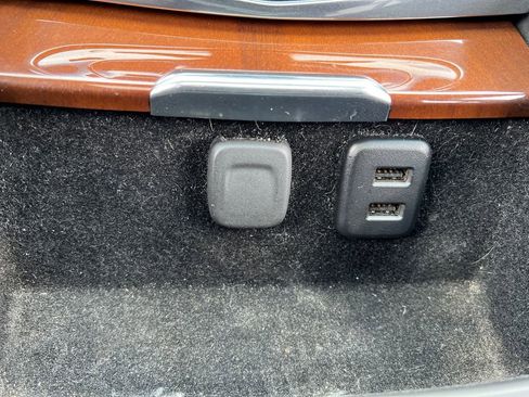 Used 2018 Cadillac Escalade Premium Luxury image 24