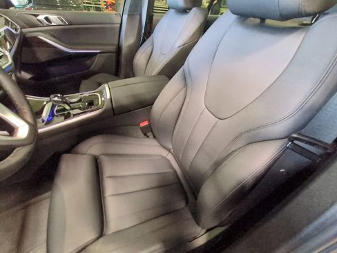 Used 2021 BMW X5 xDrive40i w/ Convenience Package image 11