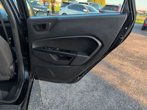 Used 2019 Ford Fiesta SE w/ Equipment Group 201A FWD image 15