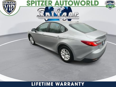 New 2026 Toyota Camry Hybrid image 7