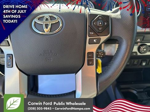 Used 2019 Toyota Tacoma SR5 AWD/4WD image 17
