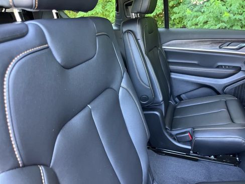 New 2026 Jeep Grand Cherokee L Limited AWD/4WD image 42