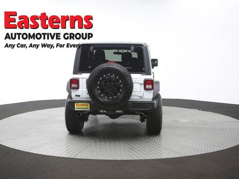Used 2020 Jeep Wrangler Sport AWD/4WD image 33