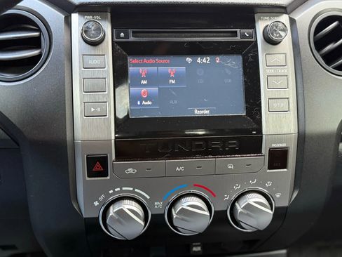 Used 2014 Toyota Tundra SR image 30