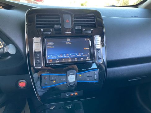 Used 2016 Nissan Leaf SV FWD image 66