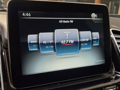 Used 2016 Mercedes-Benz GLE 350 4MATIC w/ Premium Package image 4