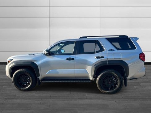 Used 2026 Toyota 4Runner TRD Off-Road Premium AWD/4WD image 2