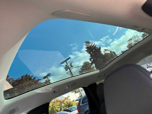 Certified 2025 Volvo EX90 Ultra image 23