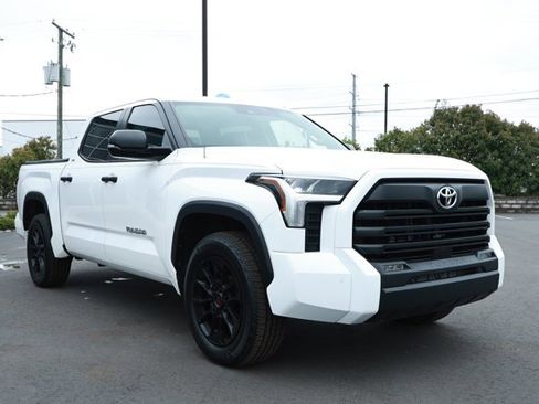 Used 2024 Toyota Tundra SR5 w/ SR5 Convenience Package RWD image 3