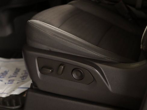 Used 2023 Chevrolet Silverado 1500 LT image 22