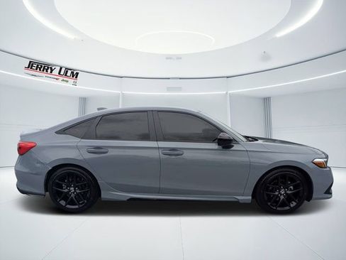 Used 2024 Honda Civic Sport image 2