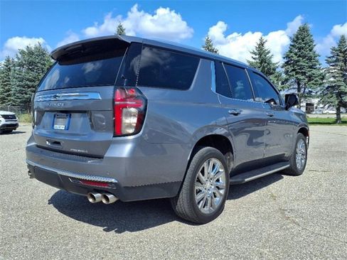 Used 2021 Chevrolet Tahoe Premier w/ Premium Package image 7