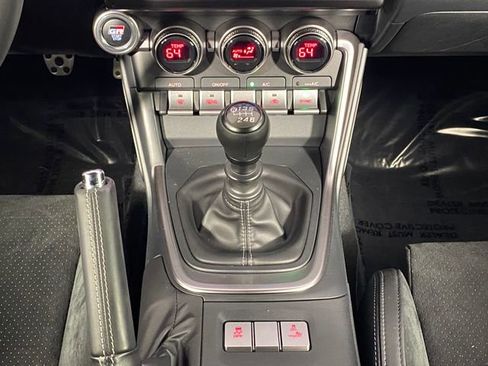 Used 2023 Toyota GR86 Premium w/ ALL Weather Mat Package (TMS) image 16