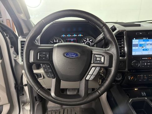 Used 2016 Ford F150 XLT w/ Equipment Group 302A Luxury AWD/4WD image 13