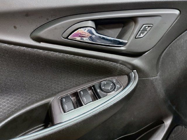 Used 2021 Chevrolet Malibu LT FWD image 17