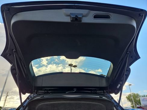 Used 2019 Chevrolet Trax LT FWD image 15