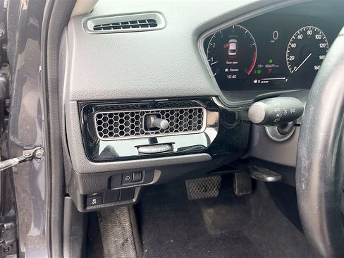 Used 2022 Honda Civic EX image 10