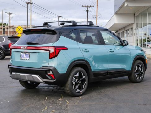Used 2026 Kia Seltos S AWD/4WD image 9