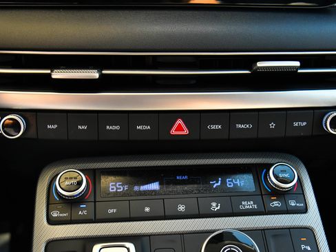 Used 2024 Hyundai Palisade SEL FWD image 26