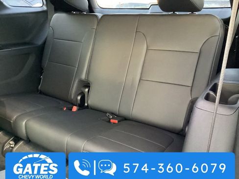 Used 2023 Chevrolet Traverse Premier image 16