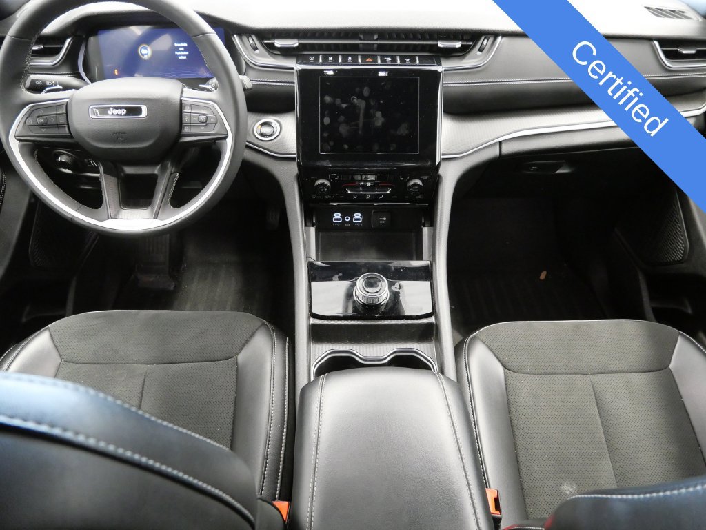 Certified 2024 Jeep Grand Cherokee Altitude AWD/4WD image 18