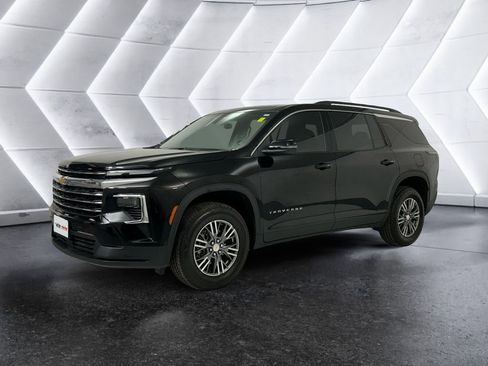 Used 2026 Chevrolet Traverse LT w/ LPO, Floor Liner Package image 3