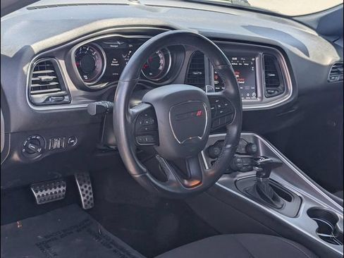 Used 2022 Dodge Challenger R/T Scat Pack RWD image 8