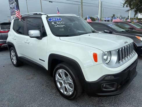 Used 2017 Jeep Renegade Limited image 3