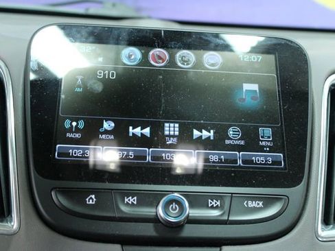 Used 2016 Chevrolet Malibu LT image 24